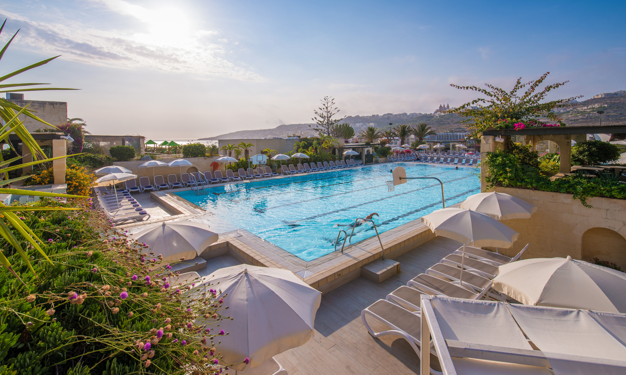 Swimmingpool Mellieha Holiday Centre Malta Folkeferie (11)
